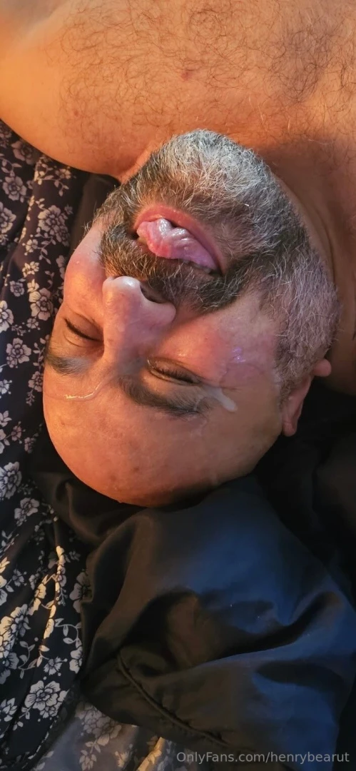 When my bear gets really horny he dominates me and bathes me in hot part 1 