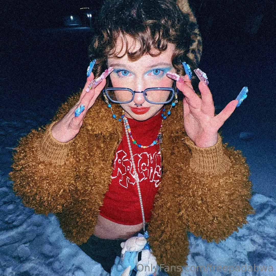 I m back on snapchat luneylune69 https snapchat com t fylqnhqb 