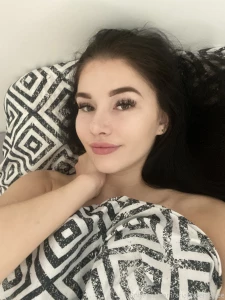 Come to my bed honey if you want to see more sexy content follow my
