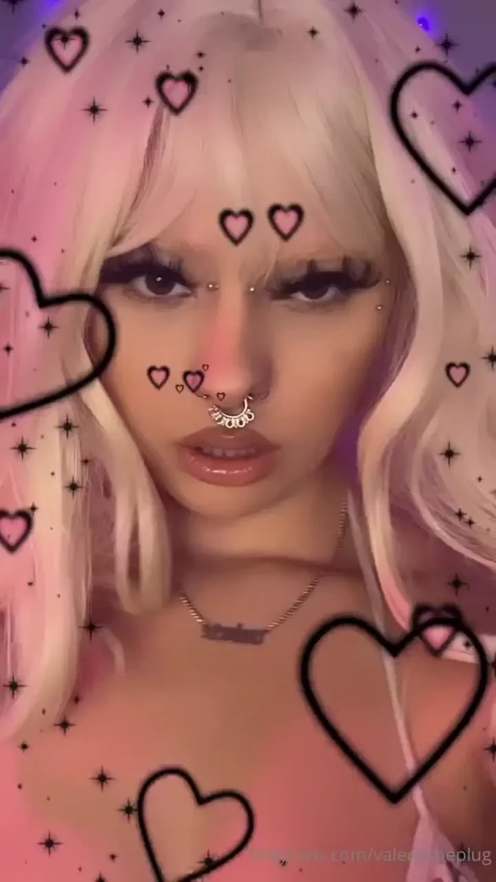 Hiii should i go live tonight would you watch message me if you need 