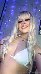 Y all are eating up these lives so i m back again right nowwww come