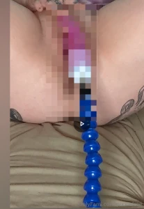 Check your dms for the new fuck machine vid