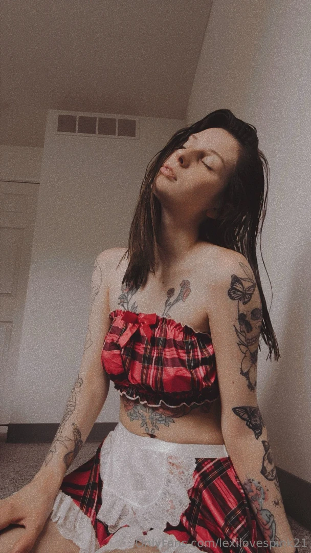 Tried to do a sexy lingerie shoot but i wasn t digging it so enjoy part 1 