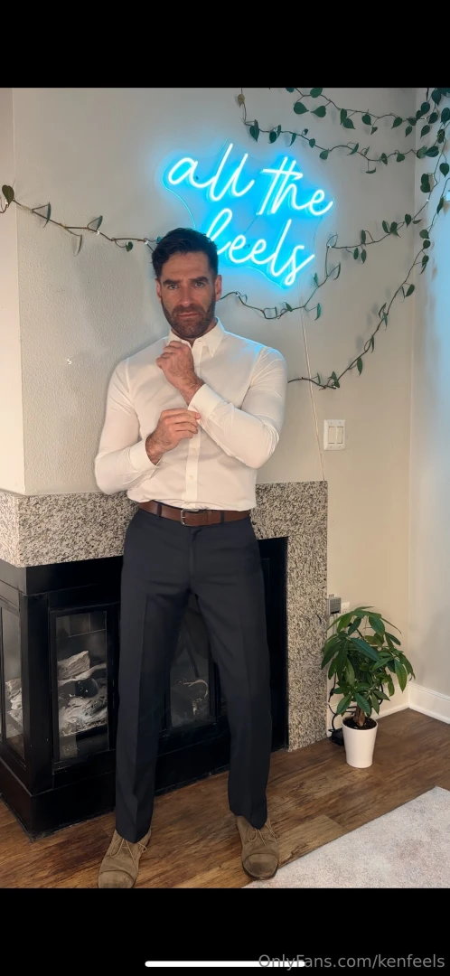 How do i look with my clothes on 