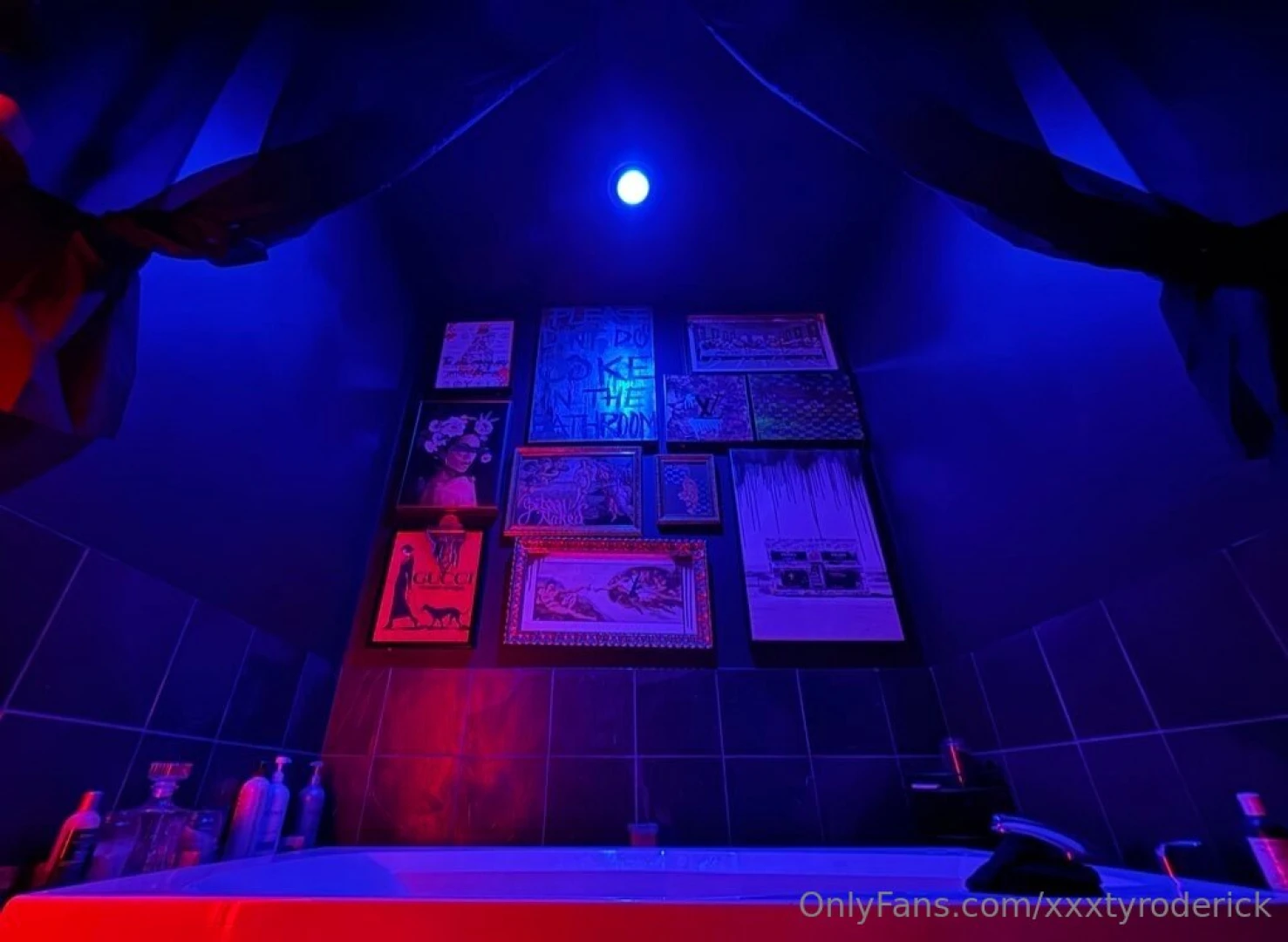 New art installation in the bathroom part 1 