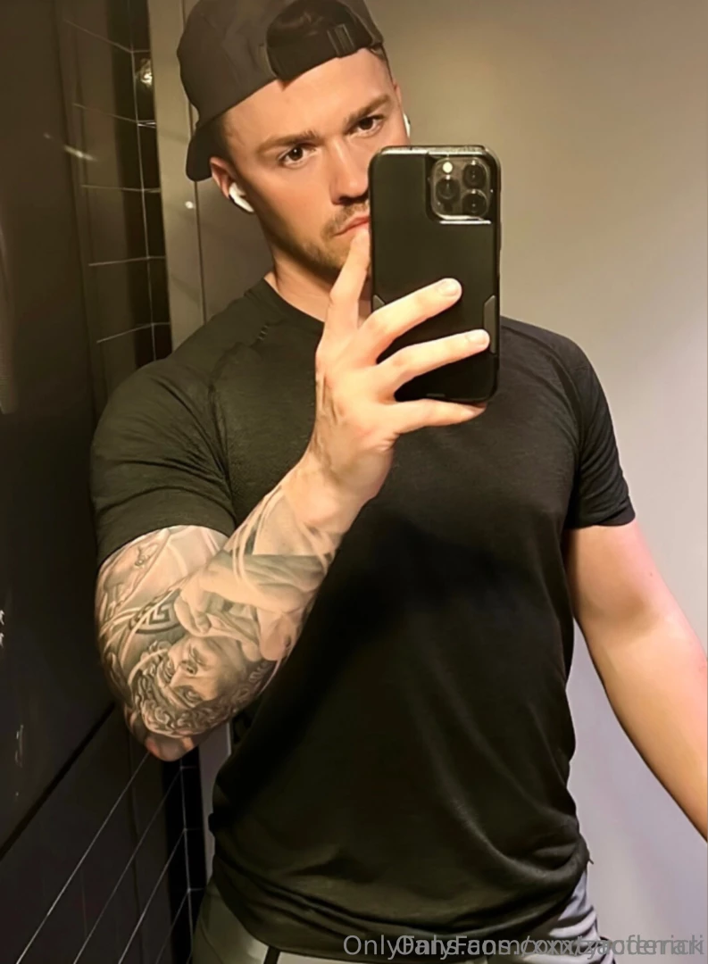 Whaaaattt zacferrari just made his vip page free dont miss this 24 part 1 