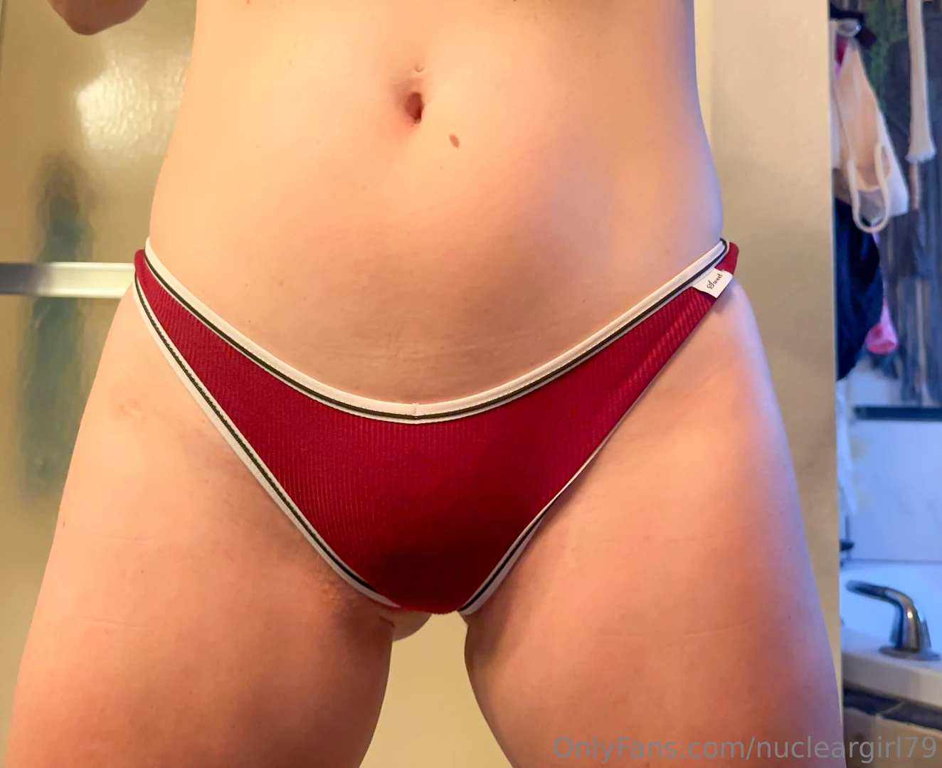 Who s favorite color is red 