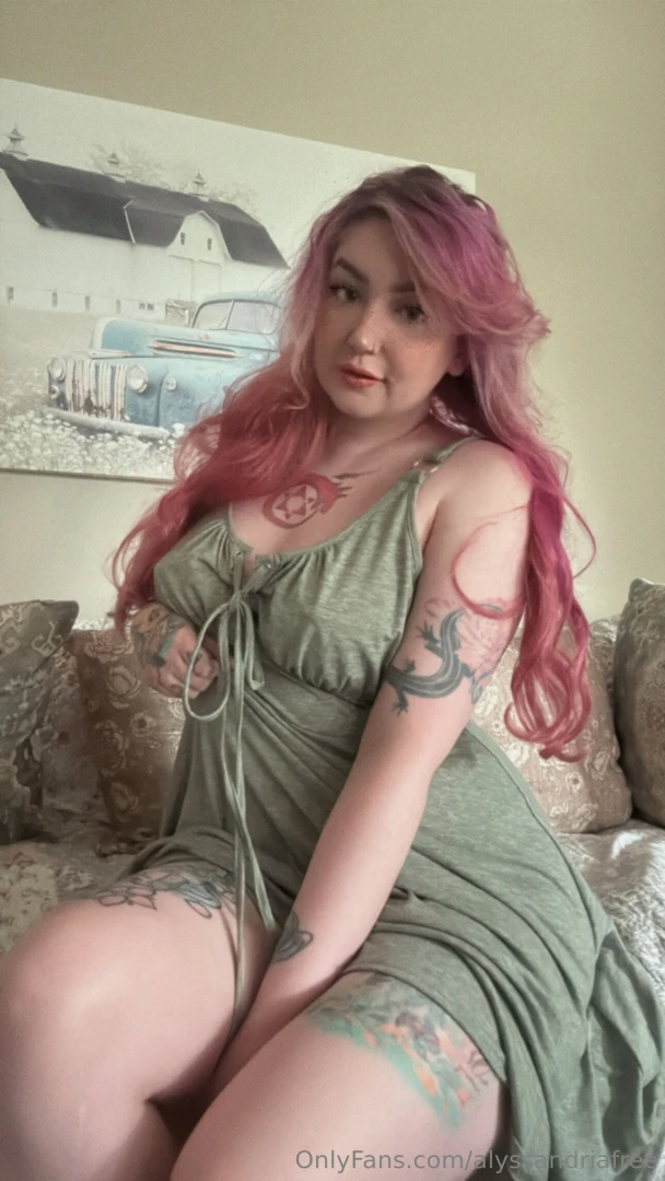 Cum over for a house tour just uploaded a 50 pic set with a 22 min xxx 