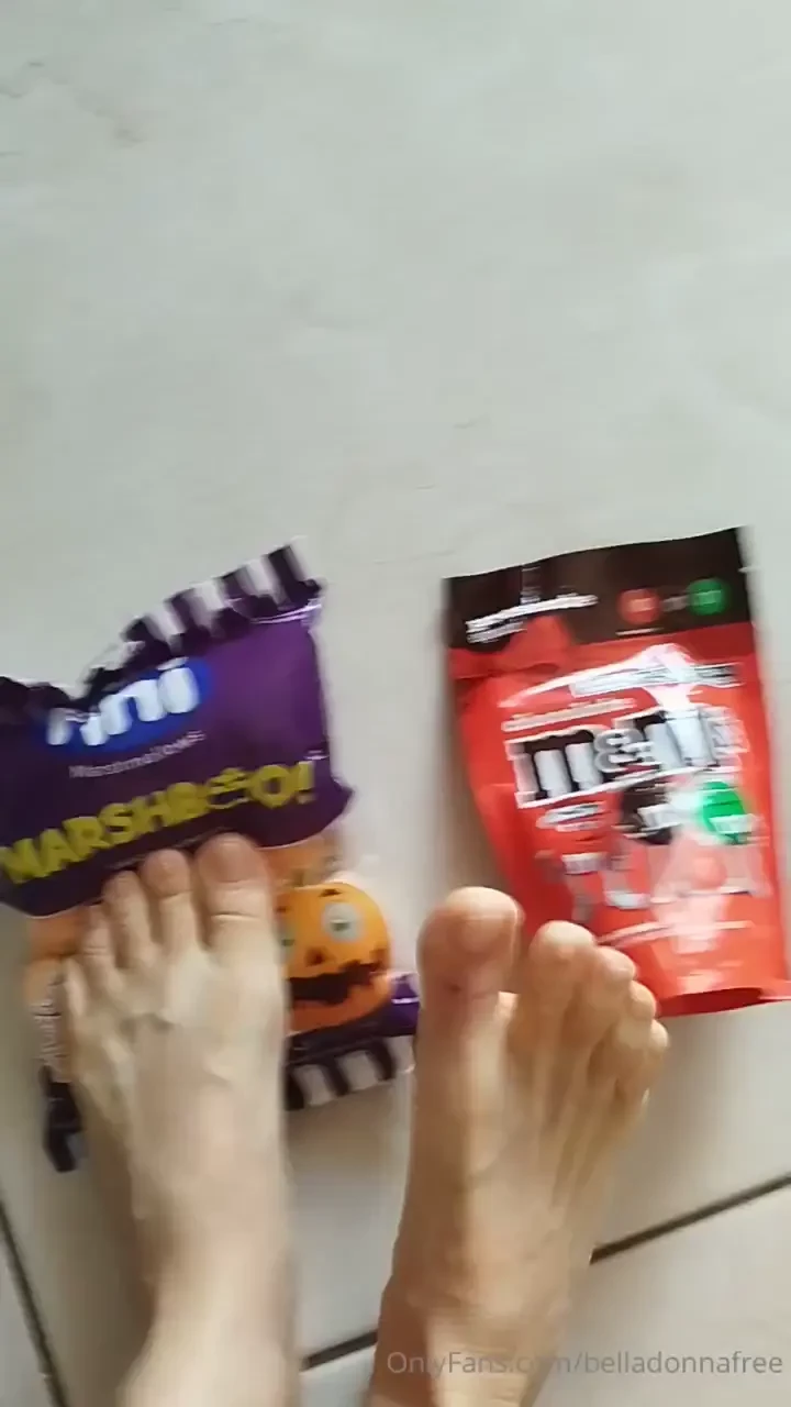 Today i m gonna produce a custom with those candies would you like 