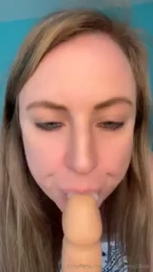 Can i do this for you under your desk while you work