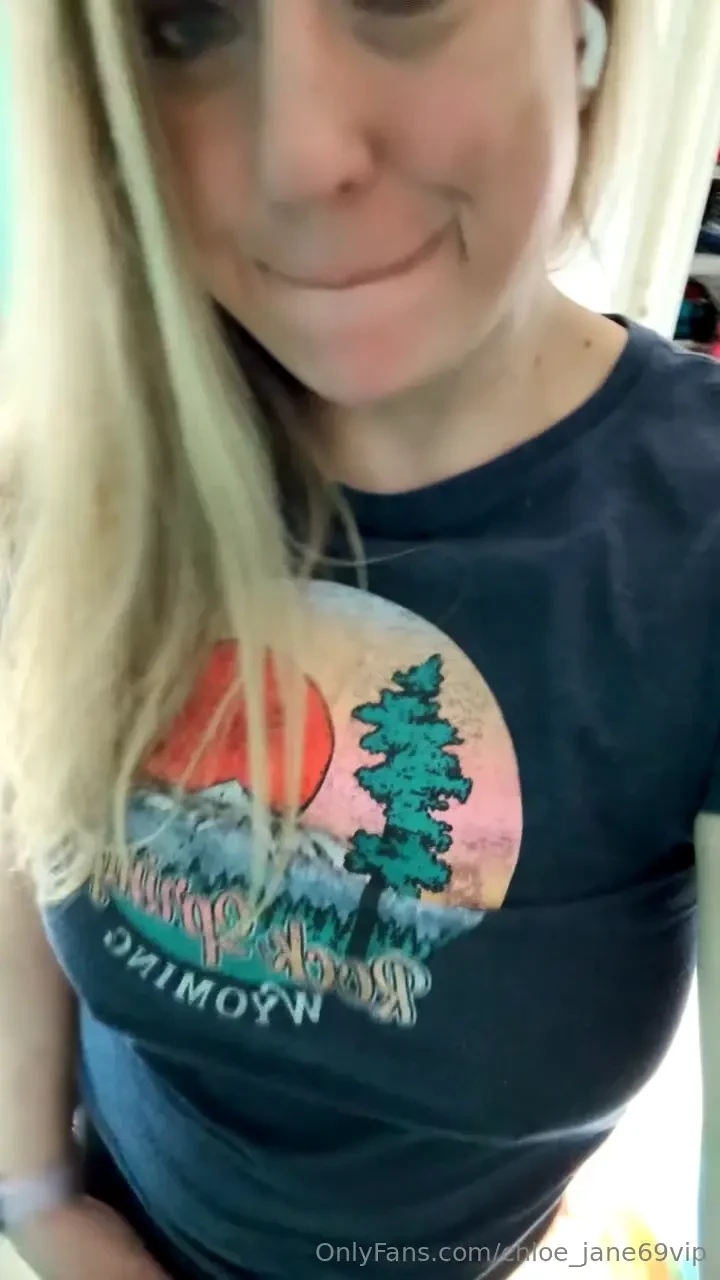 Need someone to suck them so bad 