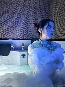 Countdown to my birthday ask me for available content