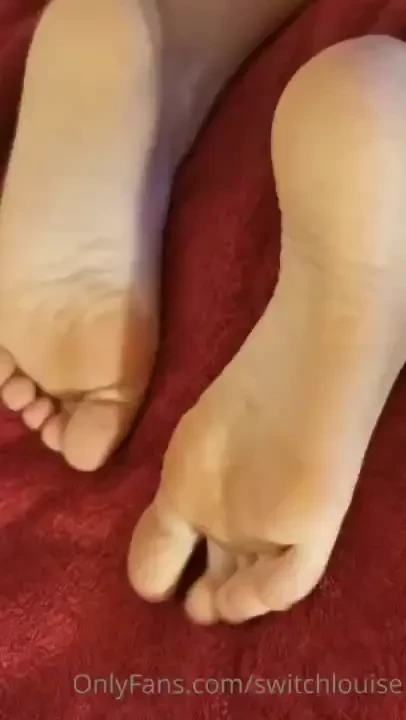 switchlouise - Just the tease for the main video check below for asmr foot full video 