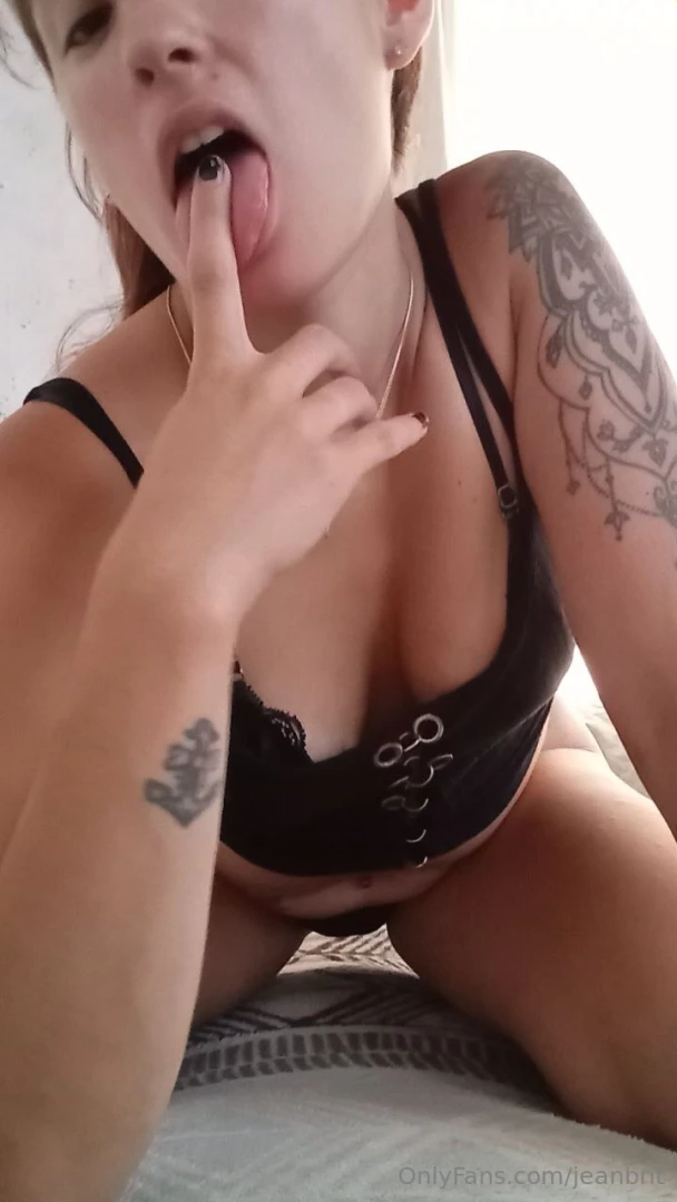 Sex_queen free free free hey let s have a hot time together sexting 