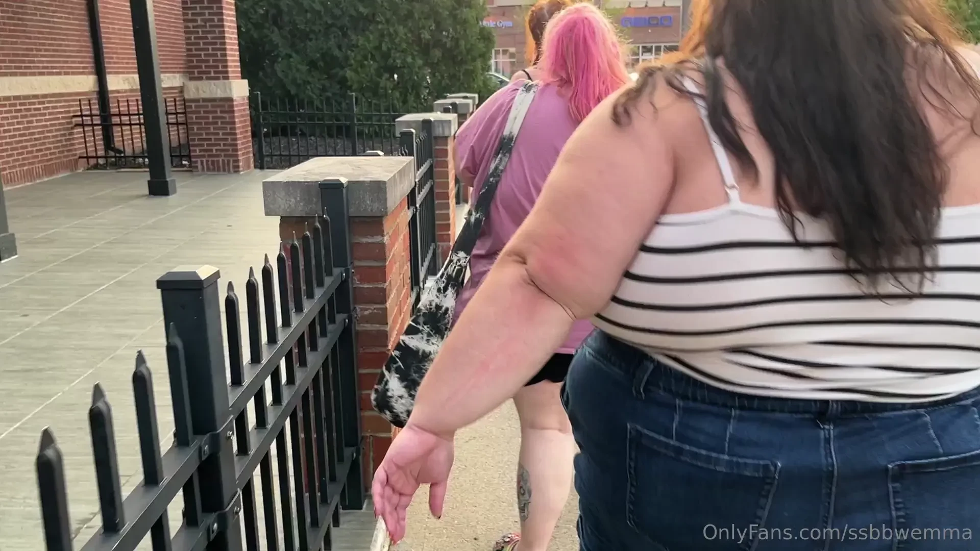 Swipe to watch summermarshmallow ssbbwclover and i waddle to the car 