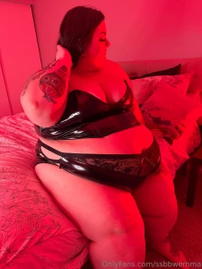 This photo set makes me want to enter my dominatrix era part 4