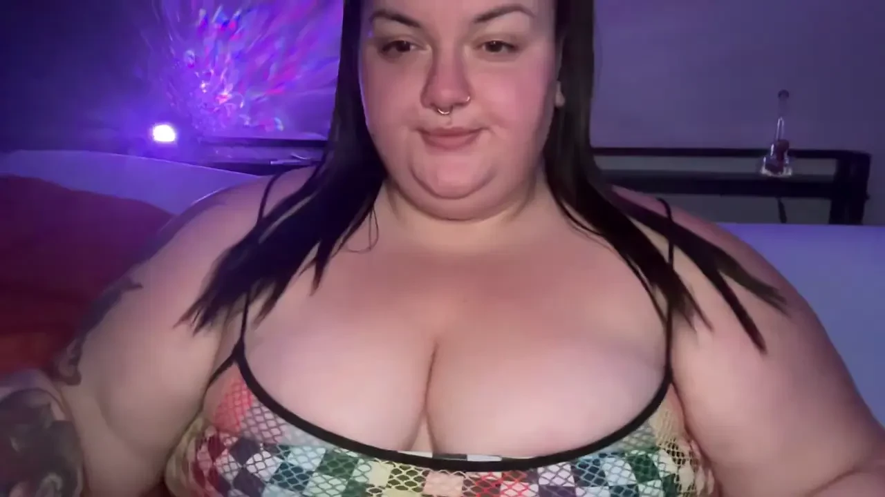 Stream started at 10 08 2024 05 46 am quick snack before bed come hang 