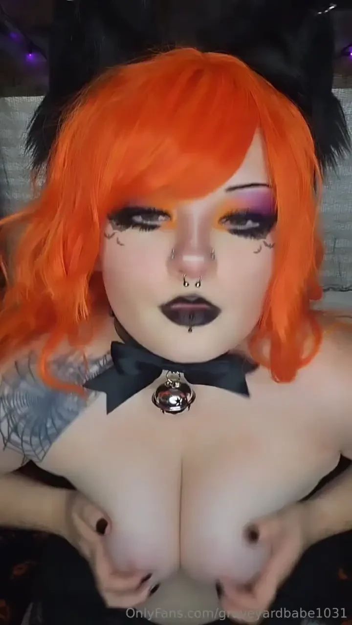 Come stick your face between them 