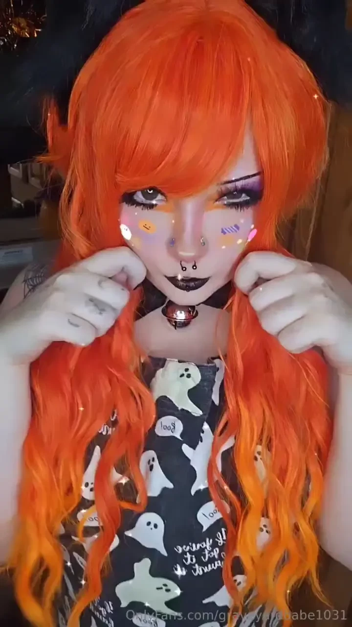 Kitten is ready to bake you all da sweet treats gt 33 