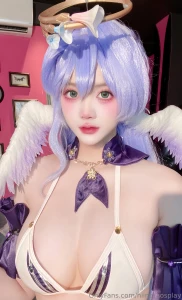 It s embarrassing to go on stage in this outfit