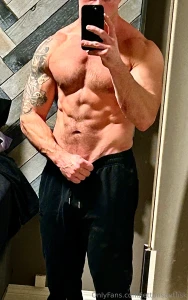 Black sweats gt grey sweats tell me i m wrong