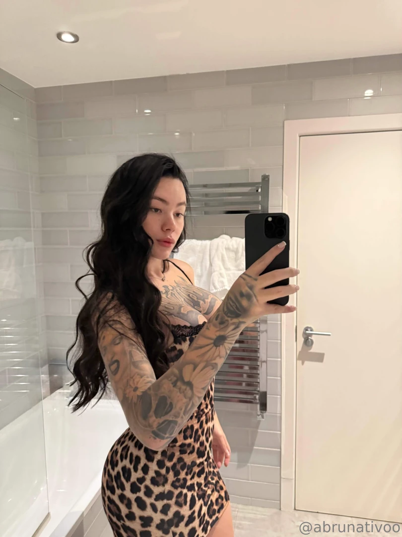 Let s see who can tame me tonight drop a if you think you can 