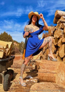 Need help with your morning wood part 1