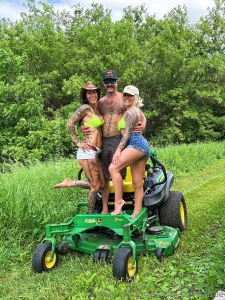 New 3 sum video i share my husband with taleighaeichel ans we have so