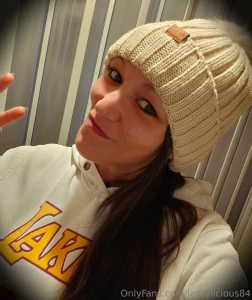 Endlich zuhause springst du mit mir unter die hei e dusche und w rmst