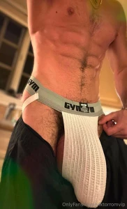 Should i collab with my friend he really has 12 9 inc check out my hot part 129