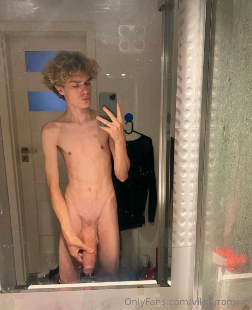 Just look at this he has the he has the biggest twink cock part 180 