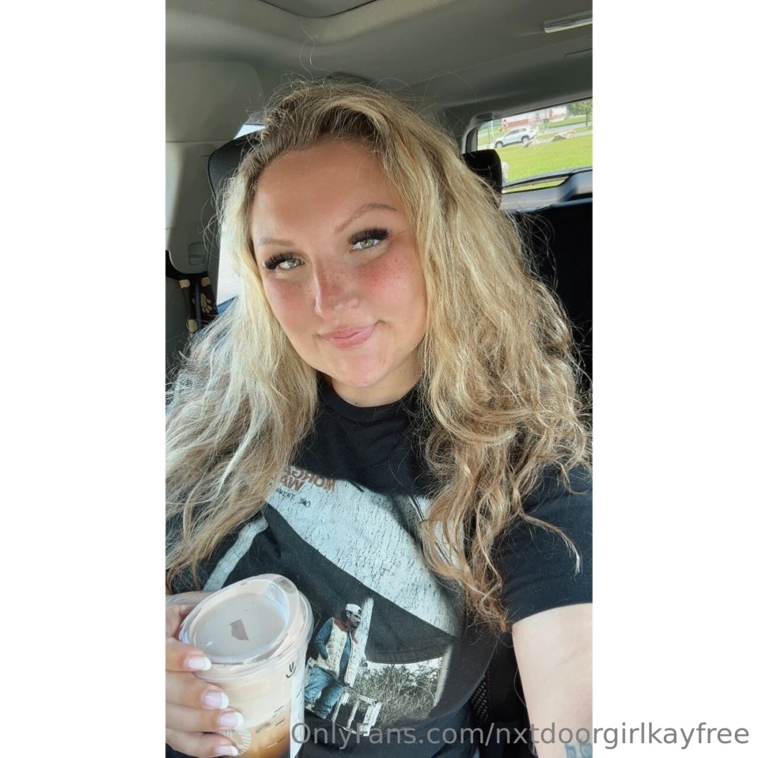 Good morning from me and my can t be tamed hair 