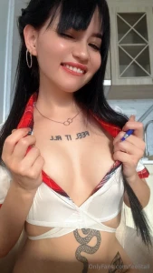 I m pretty hot i ve heard that moisture helps cool you down a bit will