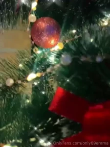 I am preparing my christmas tree what toys do you think are missing