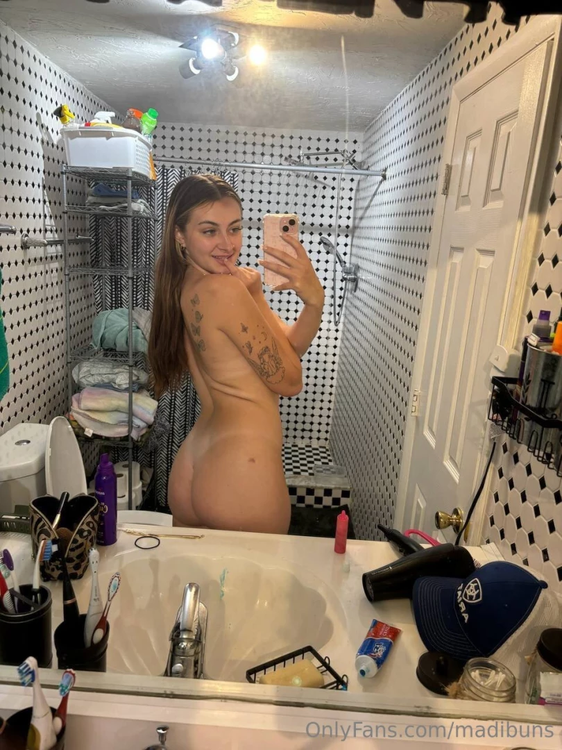 Something extra sweet for the new week hope this makes you stay in bed 