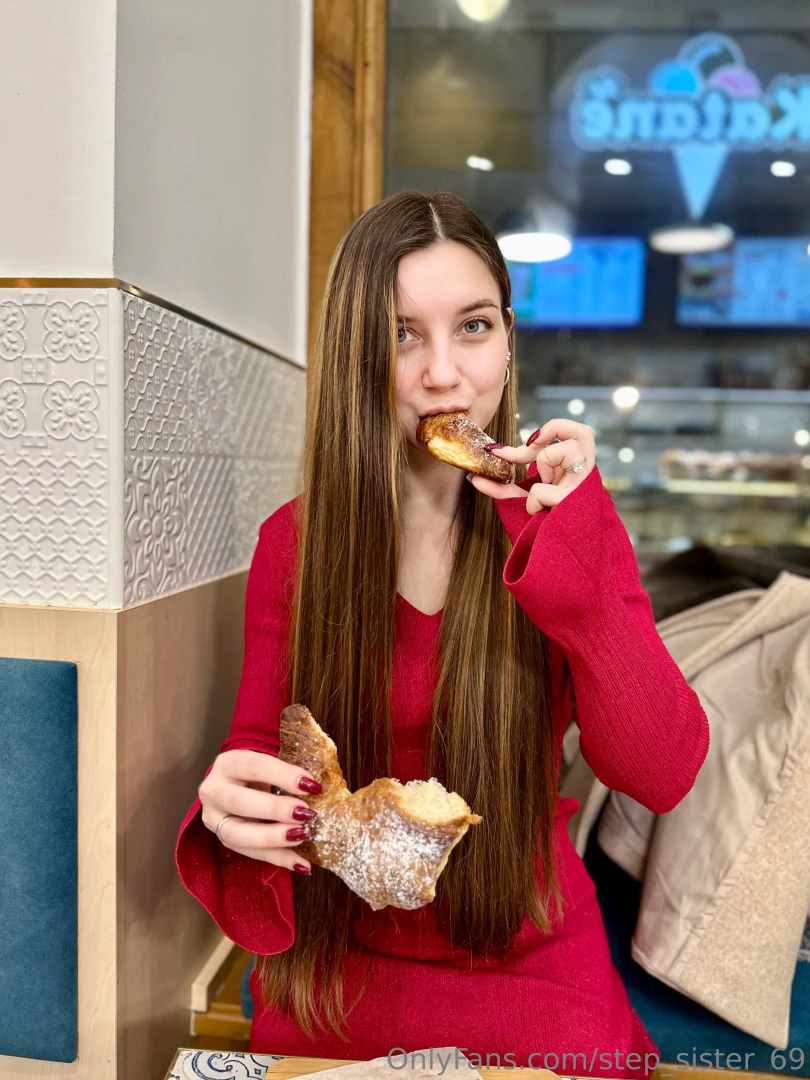 Eat well now so that can workout well in the gym later 