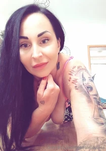 Nezabudni e dnes o 20 hod je lesbo livestreem ak m a na