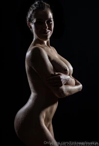 Sleduj saraglen tenhle profil t nenech v klidu re ln sexy obsah bez part 1