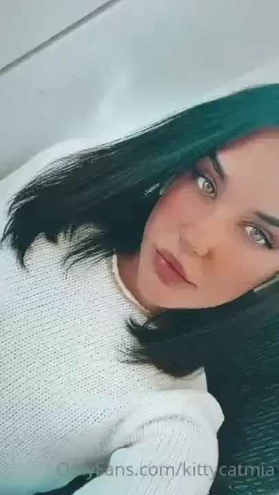 Travelling with the train which lucky guy may catch me showing my tits 