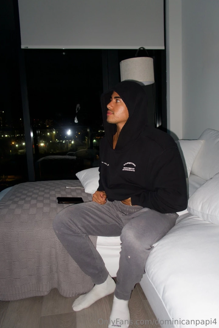 Sundays are for netflix and chill and whatever happens after that 