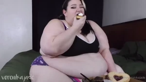 I have some belly jiggles to post here but also here is a preview of a