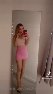 Follow my tiktok peachysamxx