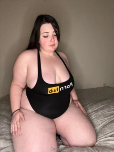 Ph sent me some merch so i wanted to show myself in it comment down part 13