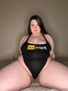 Ph sent me some merch so i wanted to show myself in it comment down part 15