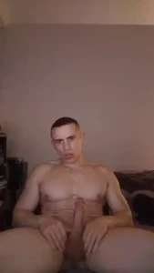 Quick video of me standing up and showing how horny i am