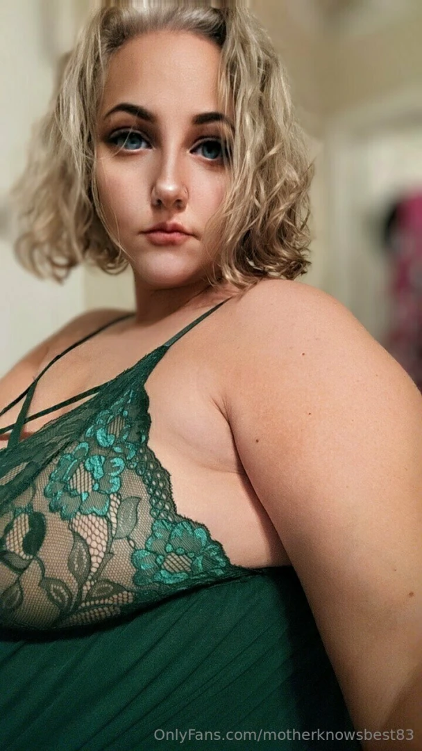 Green is my favorite color need some of it to get some new christmas part 9 