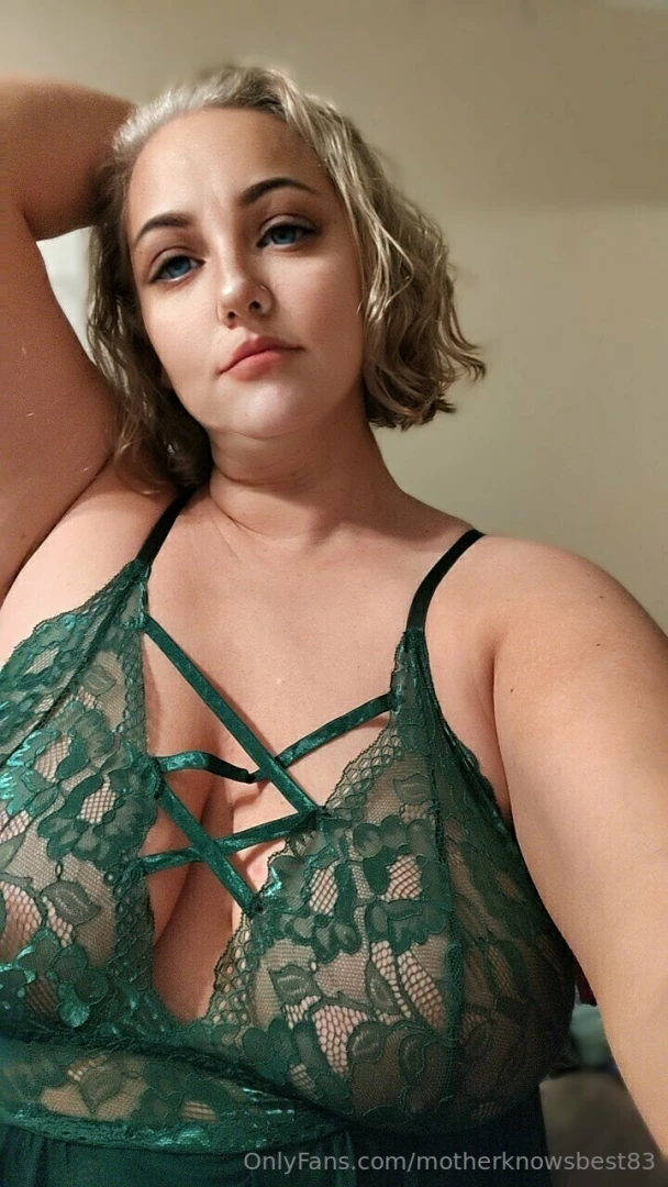 Green is my favorite color need some of it to get some new christmas part 3 