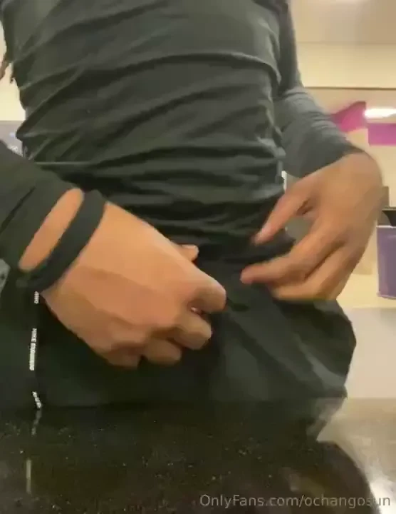 Manscent was smelling so good through my jockstrap had to let it out 