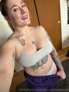 I can give you more than a peek if you hmu