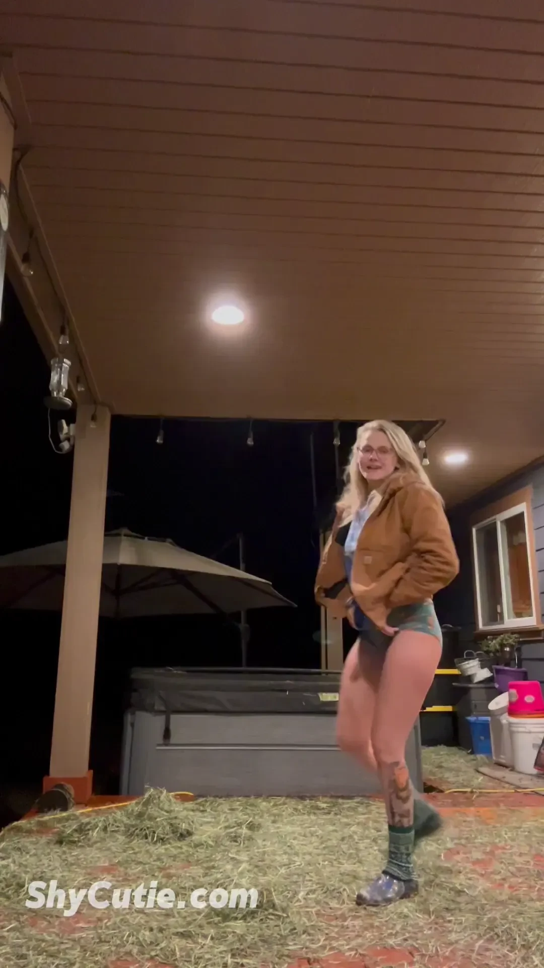 Don t mind the rock tumbler noise lol but yeah i try to take sexy farm 